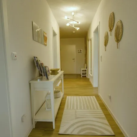 Zentrale Und Komfortable 